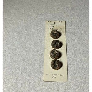 Vintage 70s Classic Knot Brass Look Buttons Lansing Brand On Card